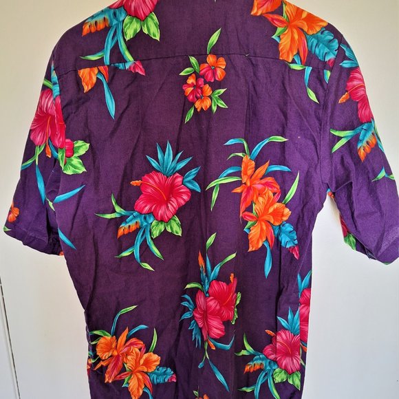Hawaiian Style Shirt from Woodbine Entertainment Media Golf Tournament - Picture 3 of 5